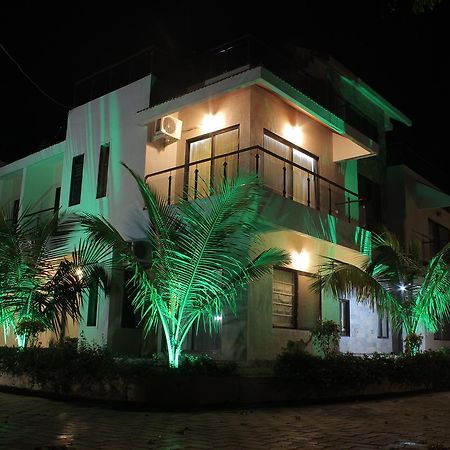 Sia Resort Alībāg Buitenkant foto
