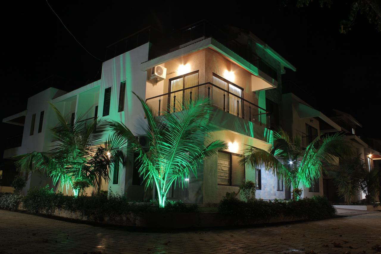 Sia Resort Alībāg Buitenkant foto